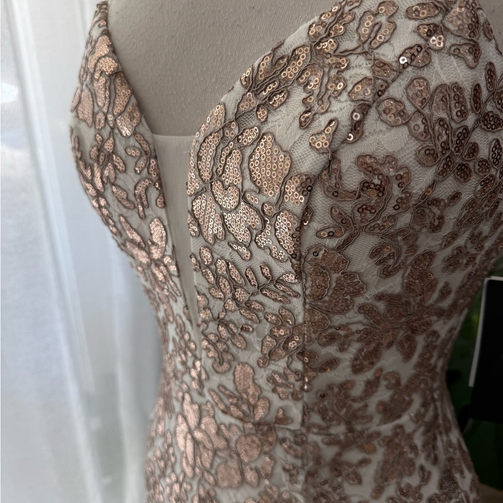 NWT City Studio Gold Sequin Embellished mermaid prom event Gown‎ - Picture 4 of 7